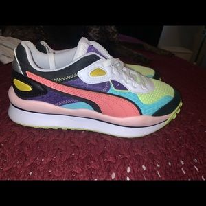 Size 8 puma shoes